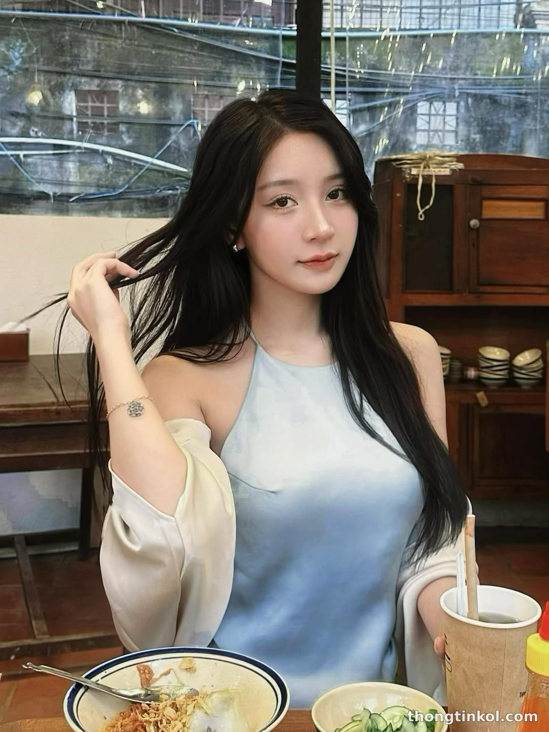 thuy.liinh là ai? Sức hút từ nàng "Hot Girl Instagram" thế hệ mới