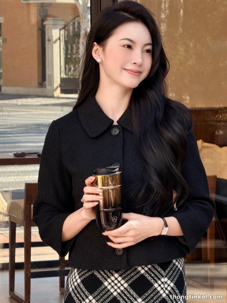 qinginspo là ai? Giải mã sức hút của "biểu tượng thời trang" mới trên Instagram